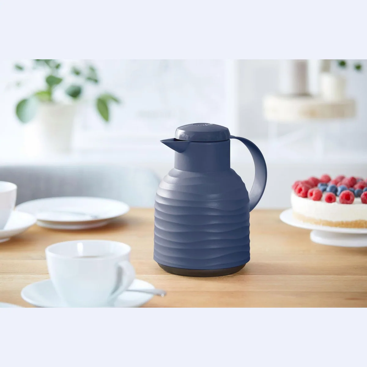 Emsa Samba Wave Isolierkanne, 1 l, 12h warm/24h kalt, Quick-Press-Deckel 5