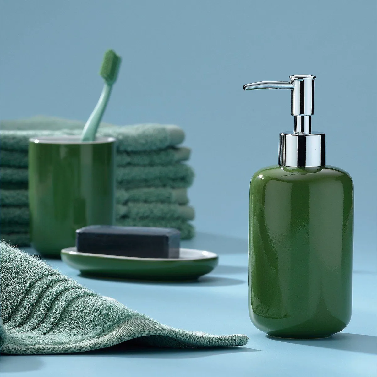Kela Seifenspender Isabella, elegantes Design, 400 ml Fassungsvermögen 2