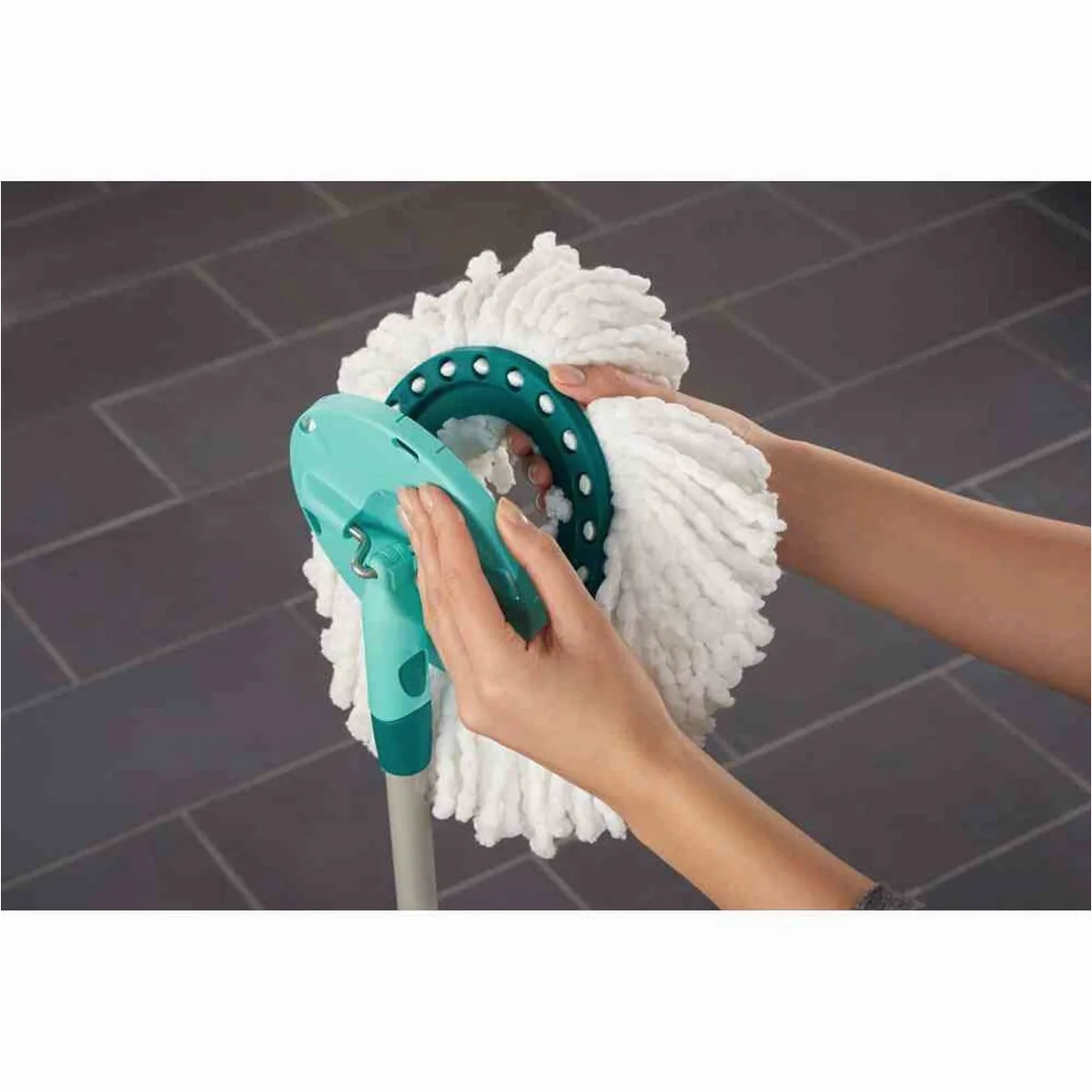 Leifheit Ersatzkopf Clean Twist Mop, innovativer Rotationsmechanismus, individuelle Feuchtigkeitskontrolle 4
