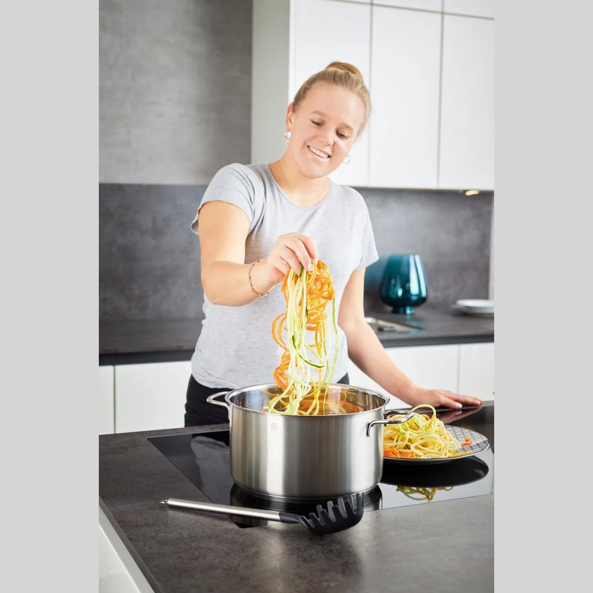 Rösle Spaghettizange, praktische Handhabung, spülmaschinengeeignet 4