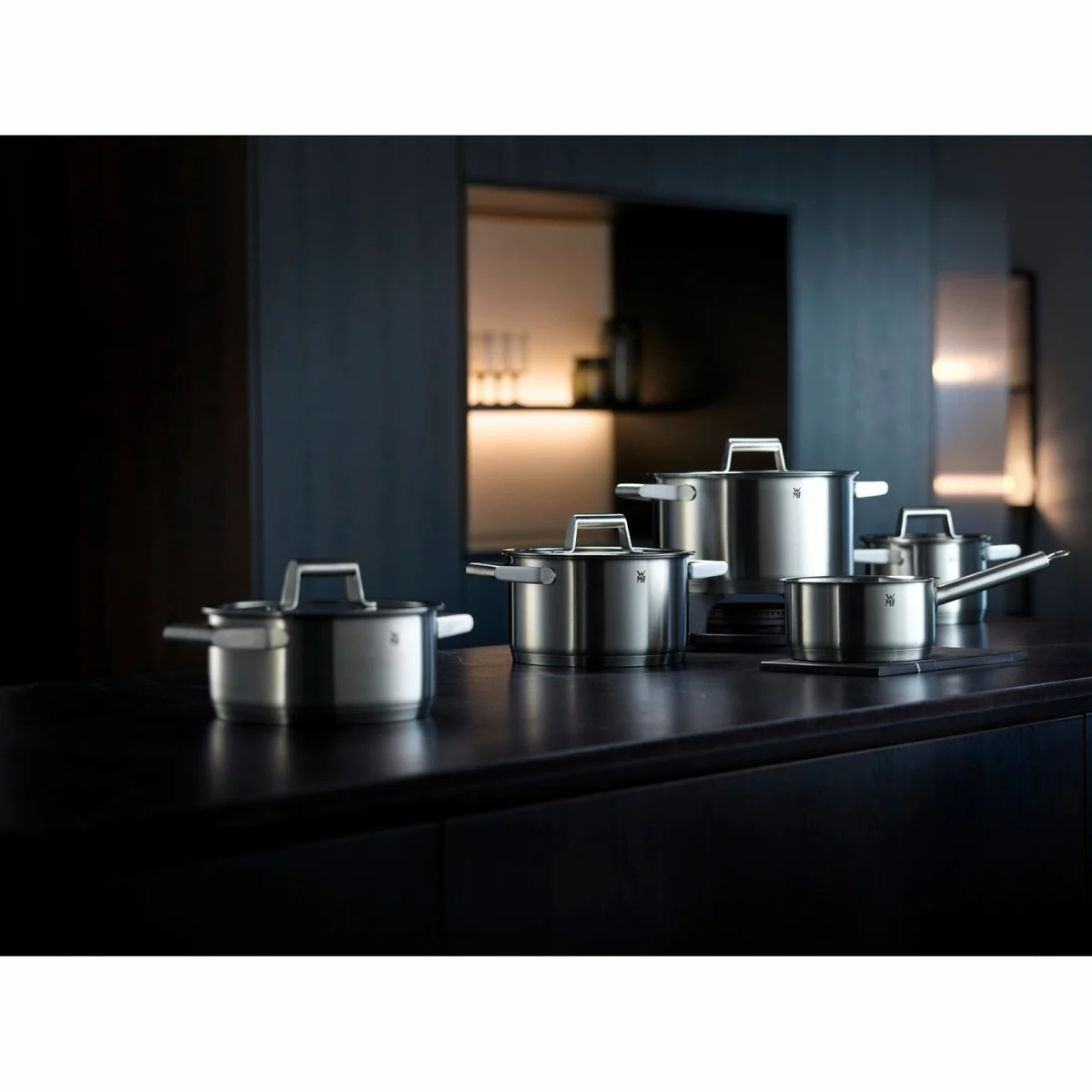 WMF Comfort Line Topf-Set, 5-teilig — Edelstahl, Innenskalierung, Hohlgriffe 2