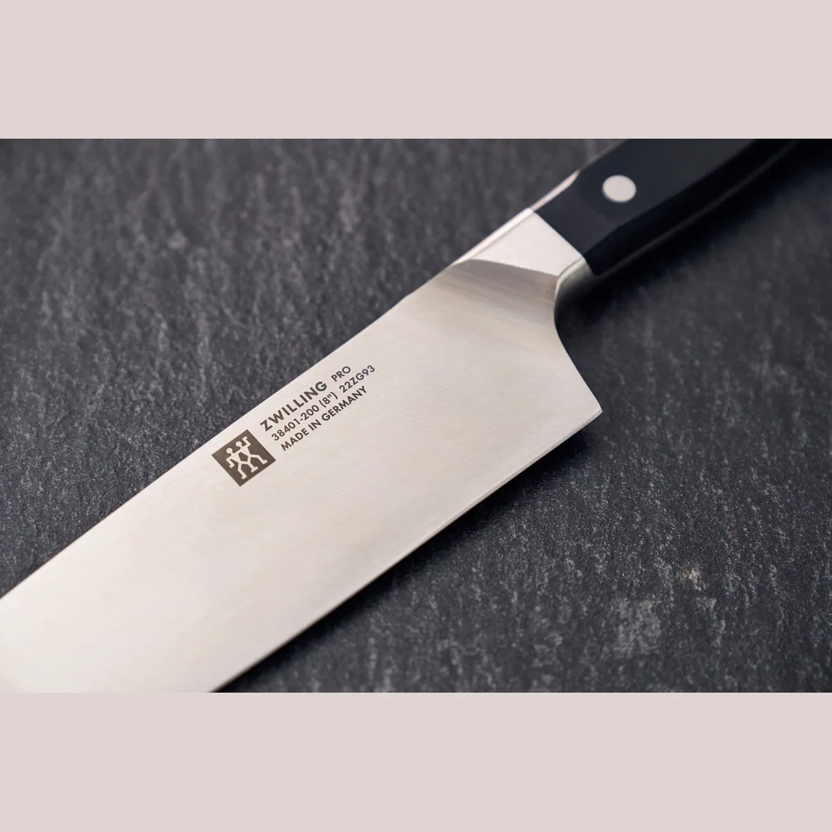 Zwilling Pro Messerblock, selbstschärfend, Made in Germany — 5 hochwertige Messer, TWIN L Schere, KIS-Technologie 3